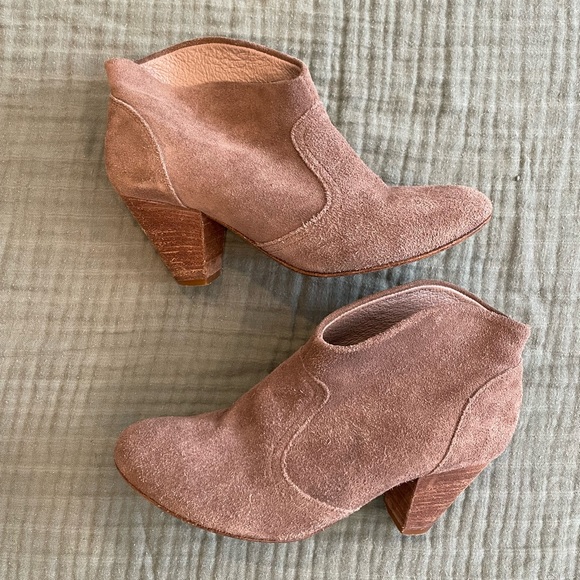 Steven By Steve Madden Pembroke Taupe Suede Booties - Picture 4 of 7